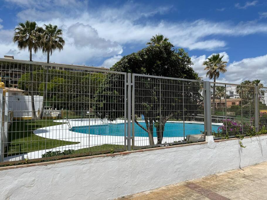 Appartement Aan Boulevard En Zwembad Sitio de Calahonda Bagian luar foto